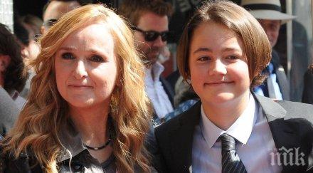 почина годишният син рок звездата мелиса бекет