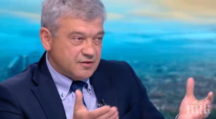 възстановеният съда червен кмет благоевград бие гърдите момента управлявам града