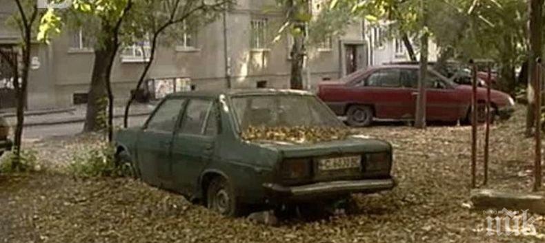 Махат над 100 стари автомобила от столичния район Изгрев