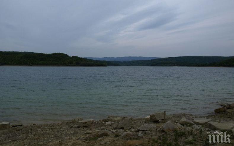 Прокуратура разпореди проверка по сигнал за течове на вода от язовир „Тича“