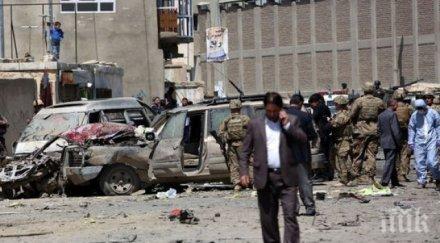 кола бомба уби петима рани афганистан