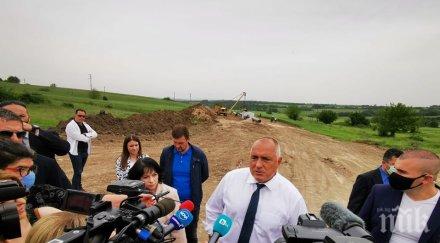 премиерът борисов показа първи снимки строежа газовата връзка гърция