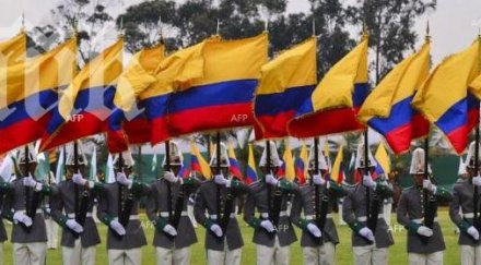 камион вряза протестна демонстрация колумбия души загинаха