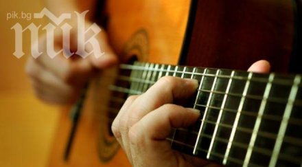 български младежи пребиха украинец заради китара