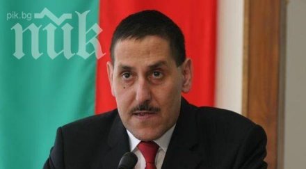 омбудсманът орешарски държи надменно хората знаят управлява