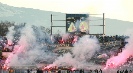 сините ултраси изригнаха пука феодалния цар домусчиев