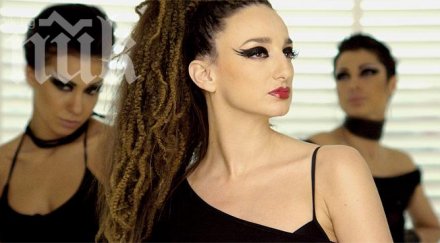 деси тенекеджиева звезда първи филм съзнателното кино