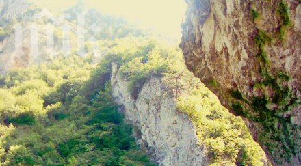 две деца изгубиха родопите сред тъмнината