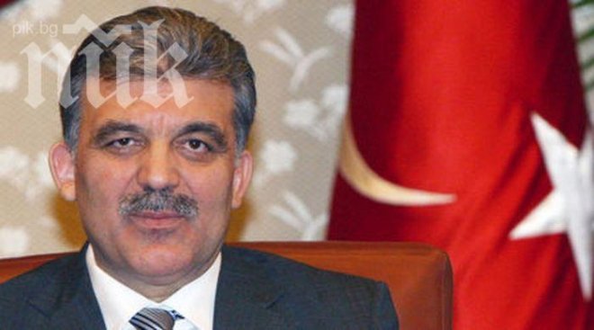 Абдуллах Гюл: В Египет става точно това, от което предварително се опасявахме