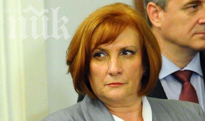 Искра Михайлова: Страната ще спази тавана за изпускане на вредни емисии