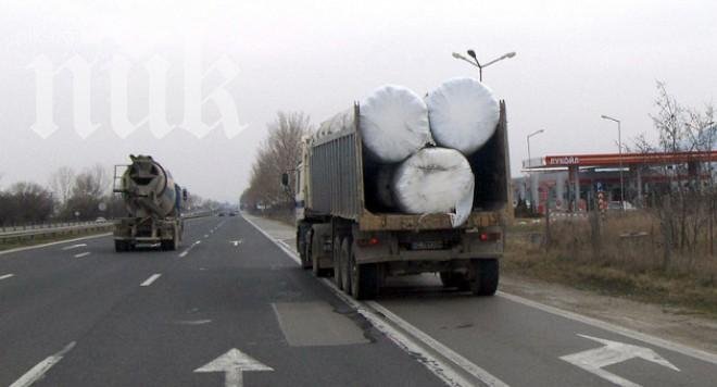Камион блъсна Опел в Свиленград