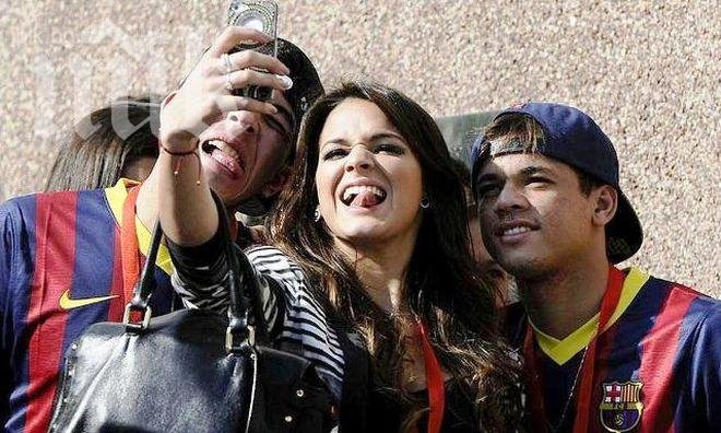 Гаджето на Неймар клати дупе в телевизионно шоу (видео)