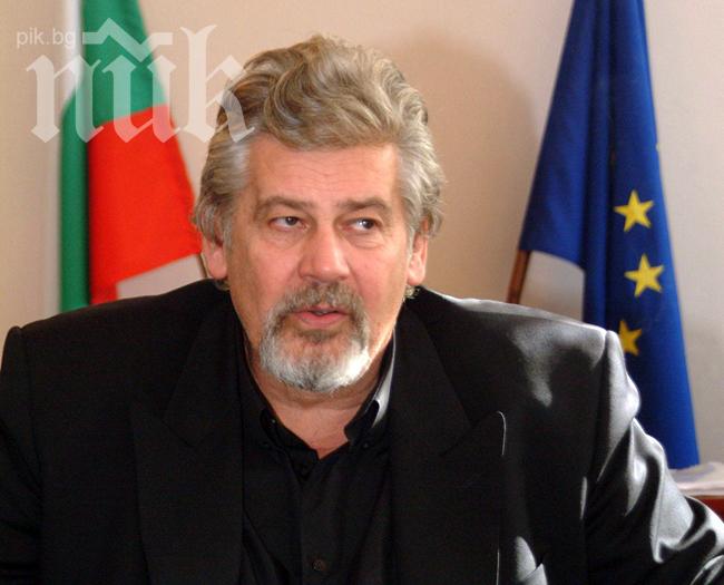 Гавра! 58 турски радиостанции тероризират морския ефир