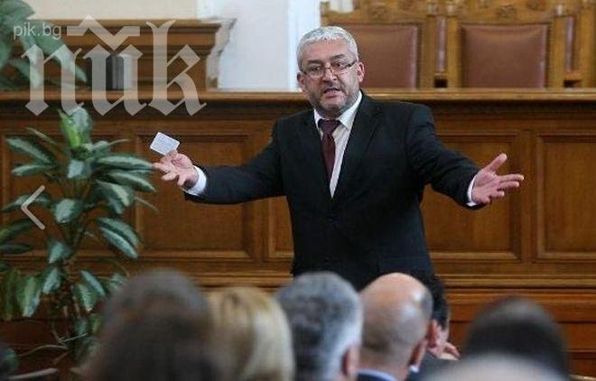 Зам. шефът на РЗС: В НС има идиоти като Бат Сали, понеже депутатските заплати са ниски