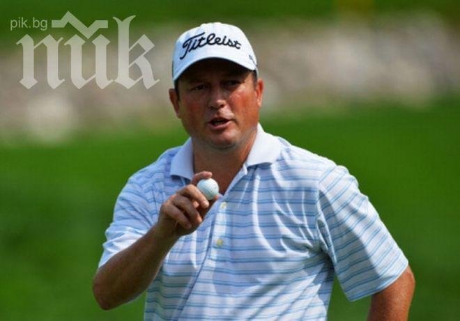 Голфър изуми с уникален удар (видео)