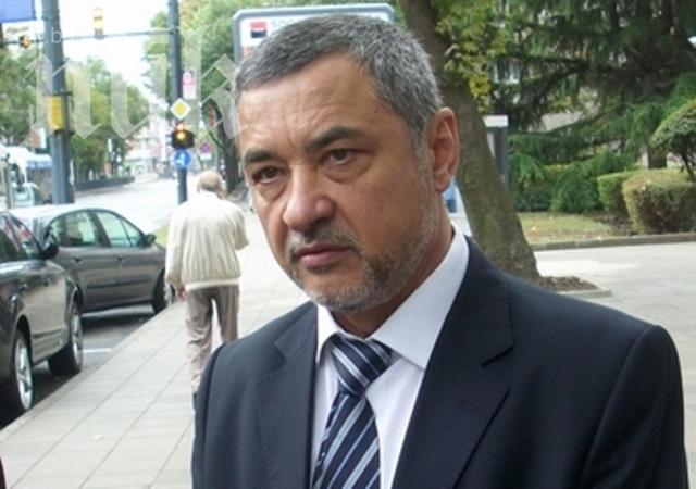 Валери Симеонов: Всеки месец управление на Орешарски е пагубен за България