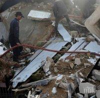 Броят на жертвите на самолетната катастрофа в Пакистан нарасна на 97