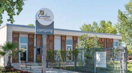 къмпинг градина отваря