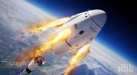 корабът spacex прелита българия снимка