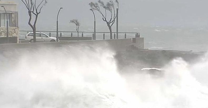 Мощна буря в Западна Австралия, ситуацията е бедствена 