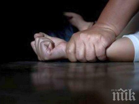 Седем години затвор за изрод, изнасилвал дъщеря си в Дупница
