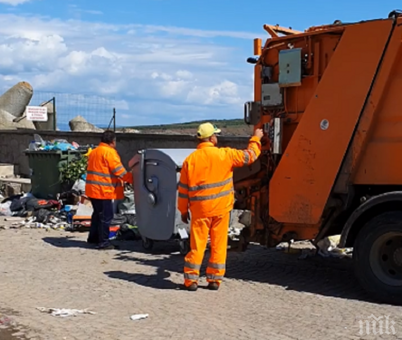 Созопол потъна в боклуци, започна ударно почистване на града