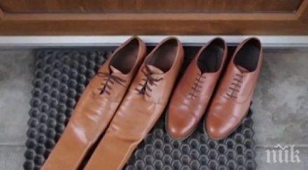 румънски обущар направи обувки социална дистанция