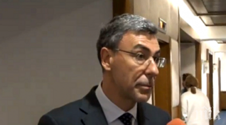 проф даниел вълчев аларма изчезването българия випуските университетите намаляват драматично