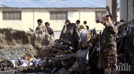 атентатор самовзриви джамия кабул ранени