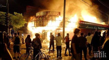 ексклузивно пик двамата герои заради започнаха погромите насилието сащ видео