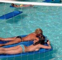 Дания облекчава мерките, отварят басейни и спортни зали