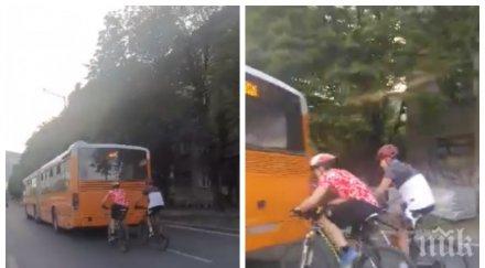 сигнал пик камикадзета велосипеди изправиха нокти шофьорите бул българия видео