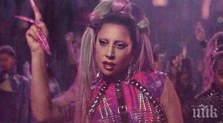 лейди гага оглави британската класация албуми