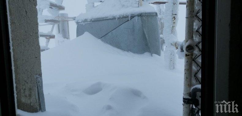 Сняг блокира достъпа до военна база в Източна Турция
