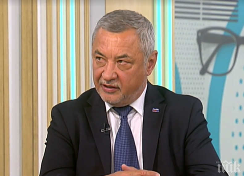 Валери Симеонов се закани: Готови сме да затворим над 600 казина