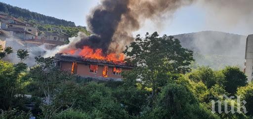 НОВА ВЕРСИЯ: Ето откъде е тръгнал пожарът, убил двете деца в Шумен