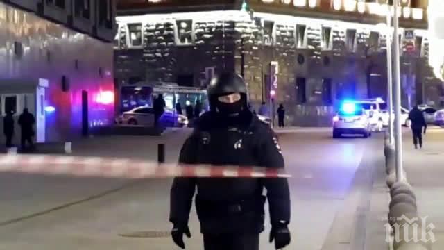 Мъж стреля 20 минути по хора от прозорец в Москва, има ранени