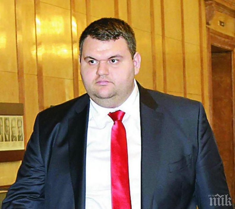 Депутатът Делян Пеевски дари две високотехнологични линейки на болница „Света Екатерина“