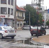 Надрусан до козирката самоковец блъсна два пъти служителка на 