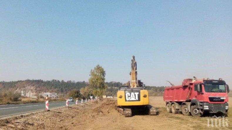 Започва строежът на пътя Мездра-Ботевград, спират движението по Е-79 в участъка