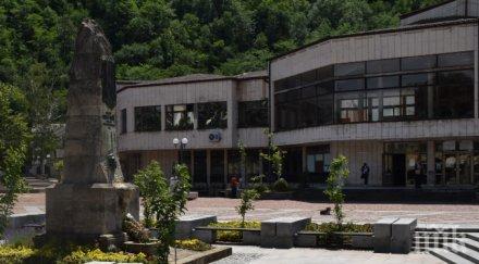 обявиха нова обществена поръчка проект преустройство младежкия дом ловеч