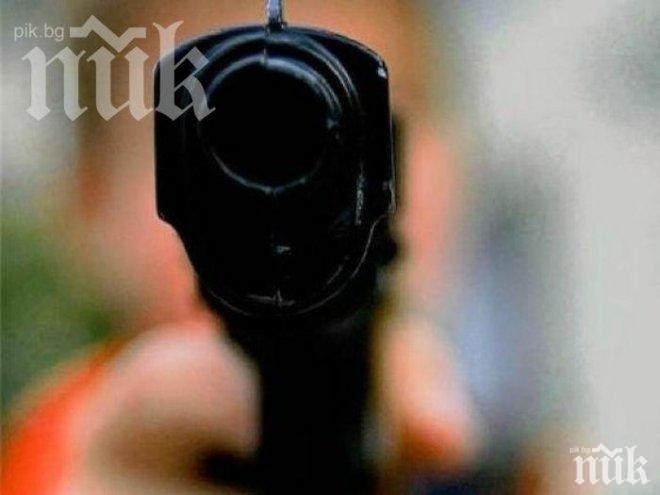 КЪРВАВА ДРАМА: Мъж е прострелян при скандал в благоевградското село Плетена