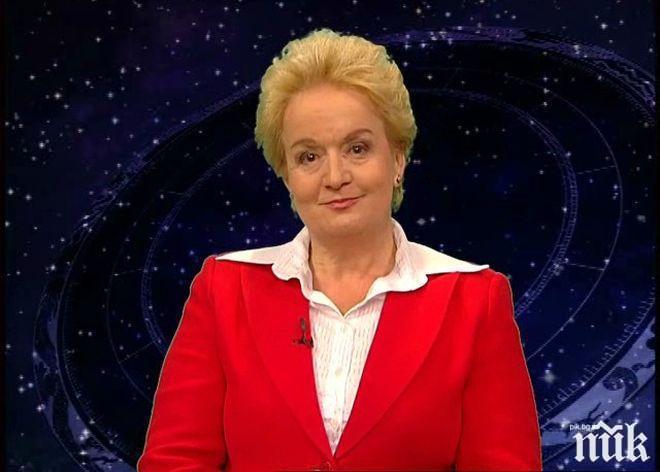 САМО В ПИК! Топ астроложката Алена: Неуспехи за Овните строители, почивката е невъзможна за Везните