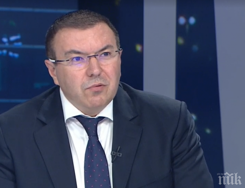 Шефът на Александровска болница: Лекарите на първа линия взимаха решения като войниците на фронта