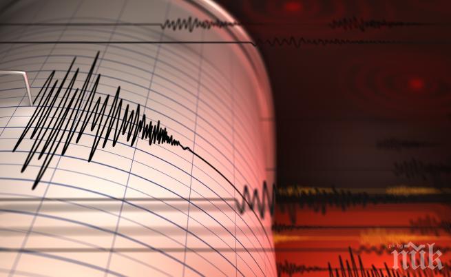 Земетресение с магнитуд 5.7 по Рихтер разлюля Таджикистан