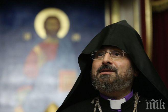 Арменският патриарх се намеси в спора за Света София”: Трябва да стане място за поклонение