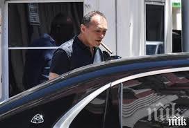 подозренията уникредит булбанк данс стават все сериозни новите разпечатки васил божков