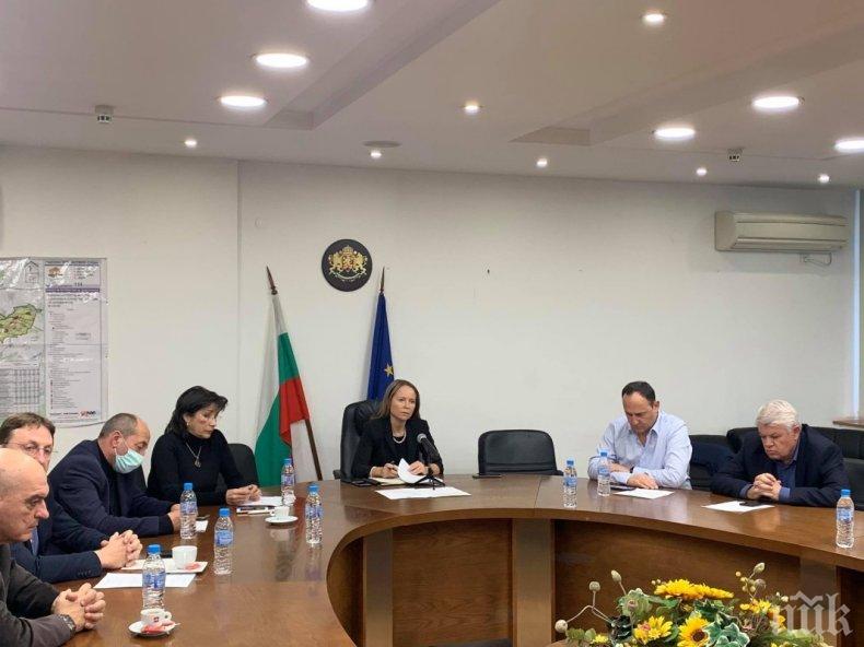 ЩАБЪТ В ПЛОВДИВ: Огнището не е във Войводиново, на Карловско шосе е 