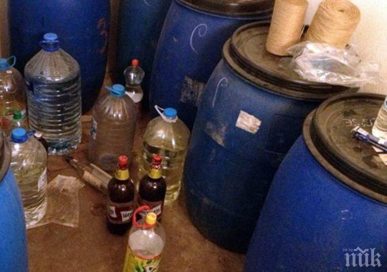 Спипаха 625 литра безакциза ракия в зимника на баба от Джерман