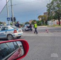 ИНЦИДЕНТ: Шофьор помете дядо с внуче на пешеходна пътека в Пловдив